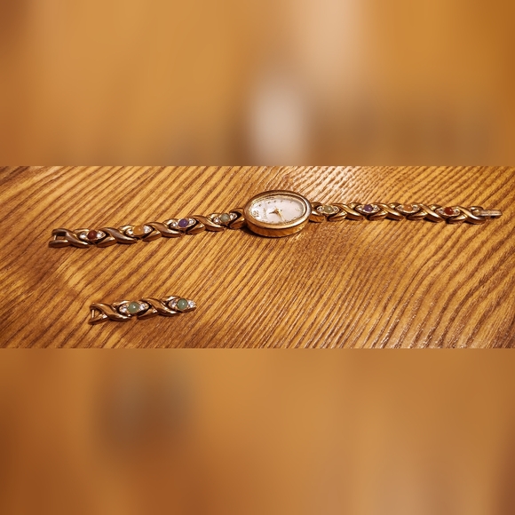 Elgin Rare Vintage Posh Bejeweled Bracelet Wristwatch Gold,Jade,Opal - Picture 11 of 17